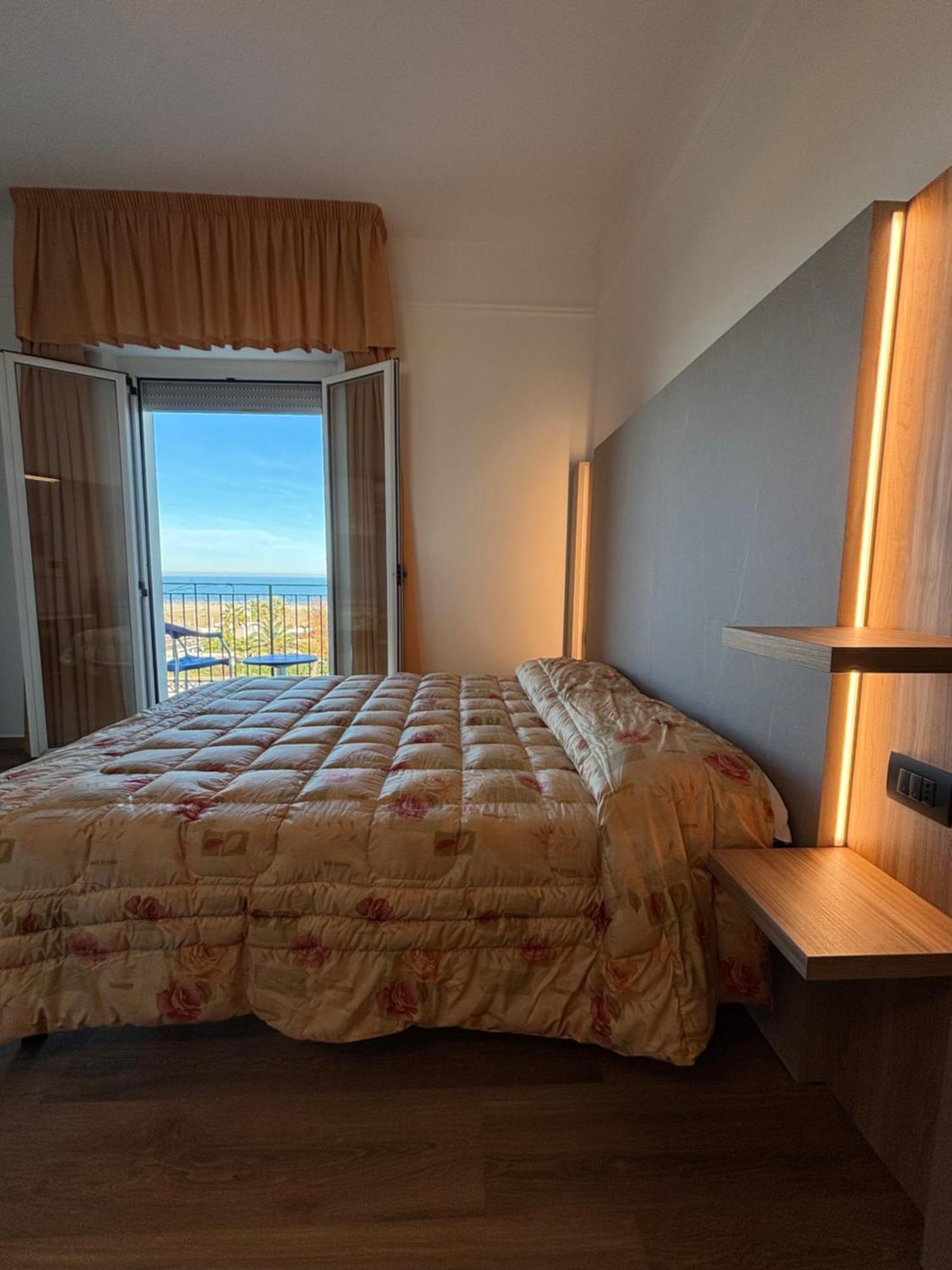 Hotel Cobalto Rimini Exteriér fotografie